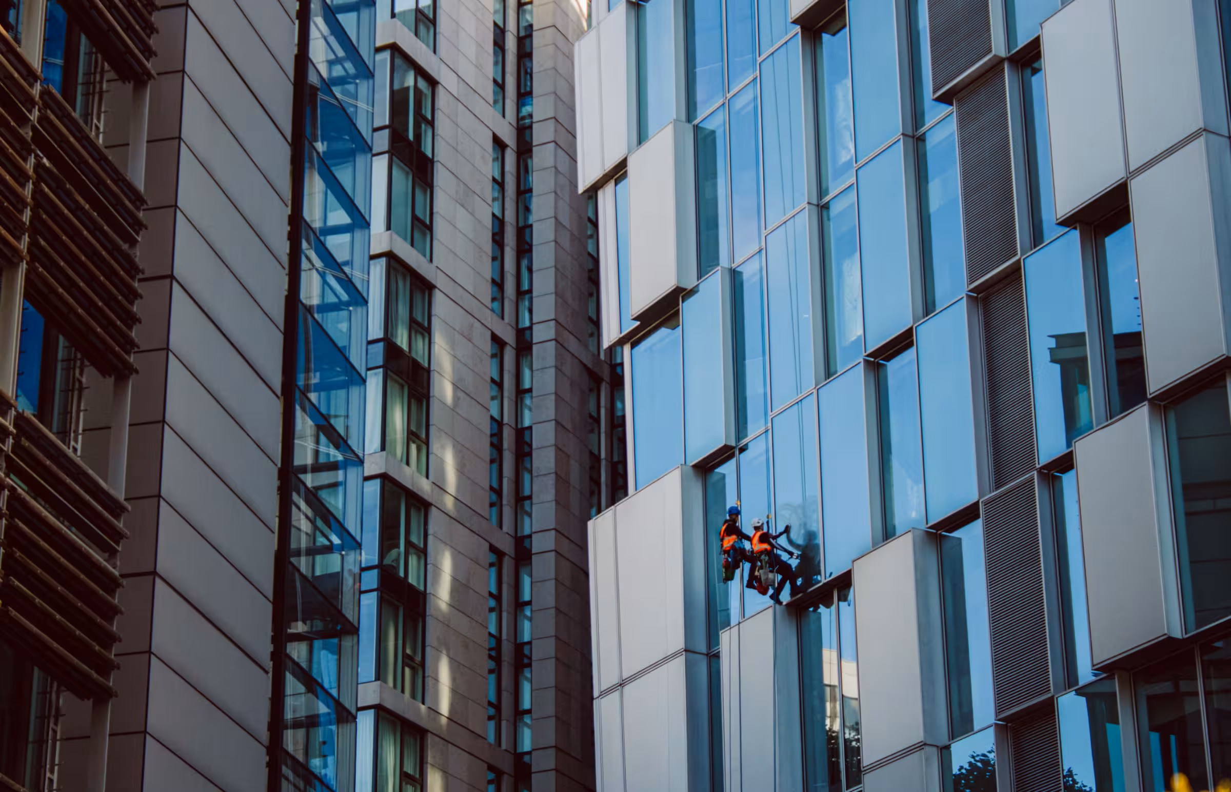 Merchant Square T1 Facade Rope Access 002_converted