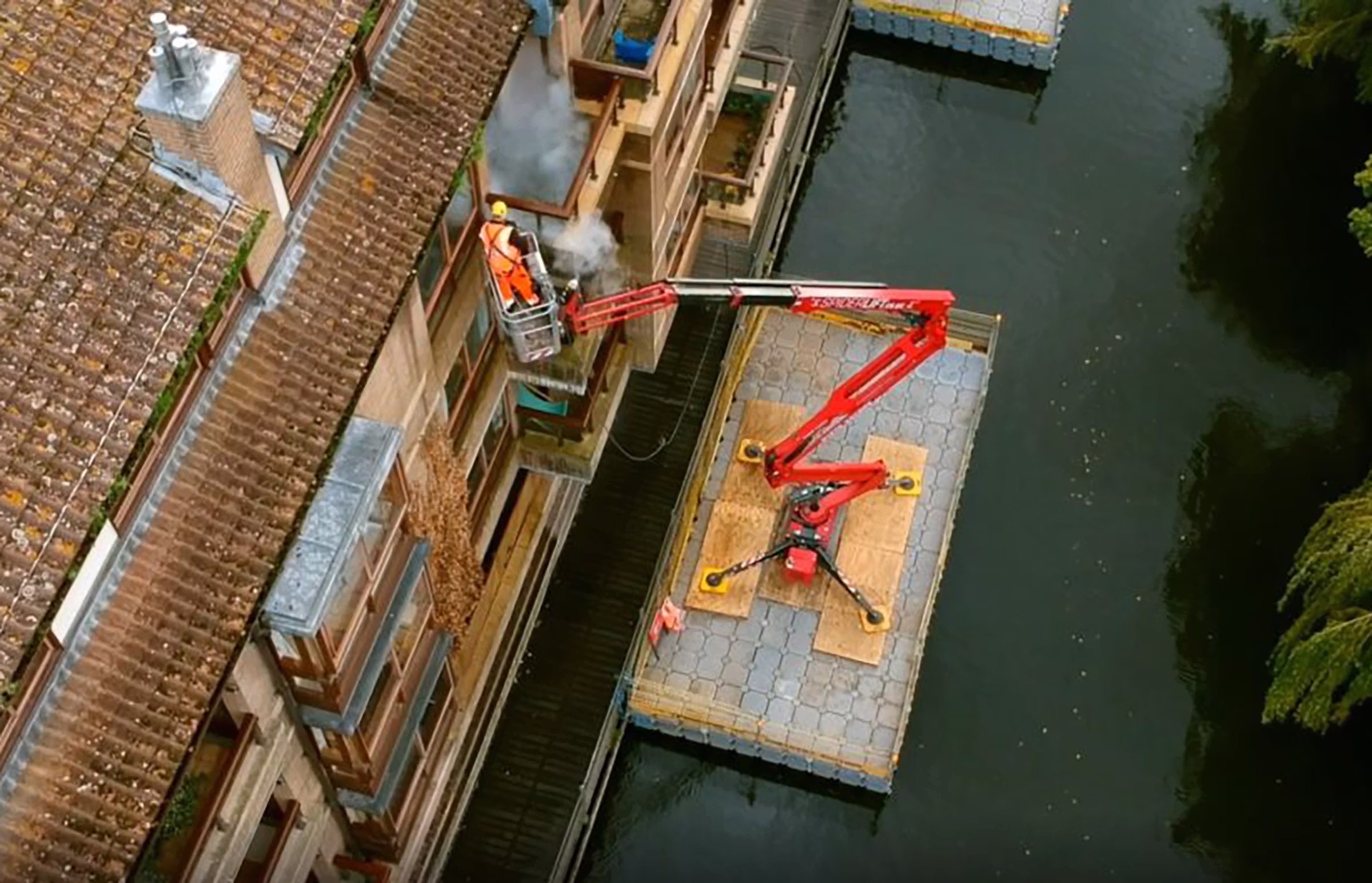 cambridge-01-1024x529-Cropped(14 to 10)