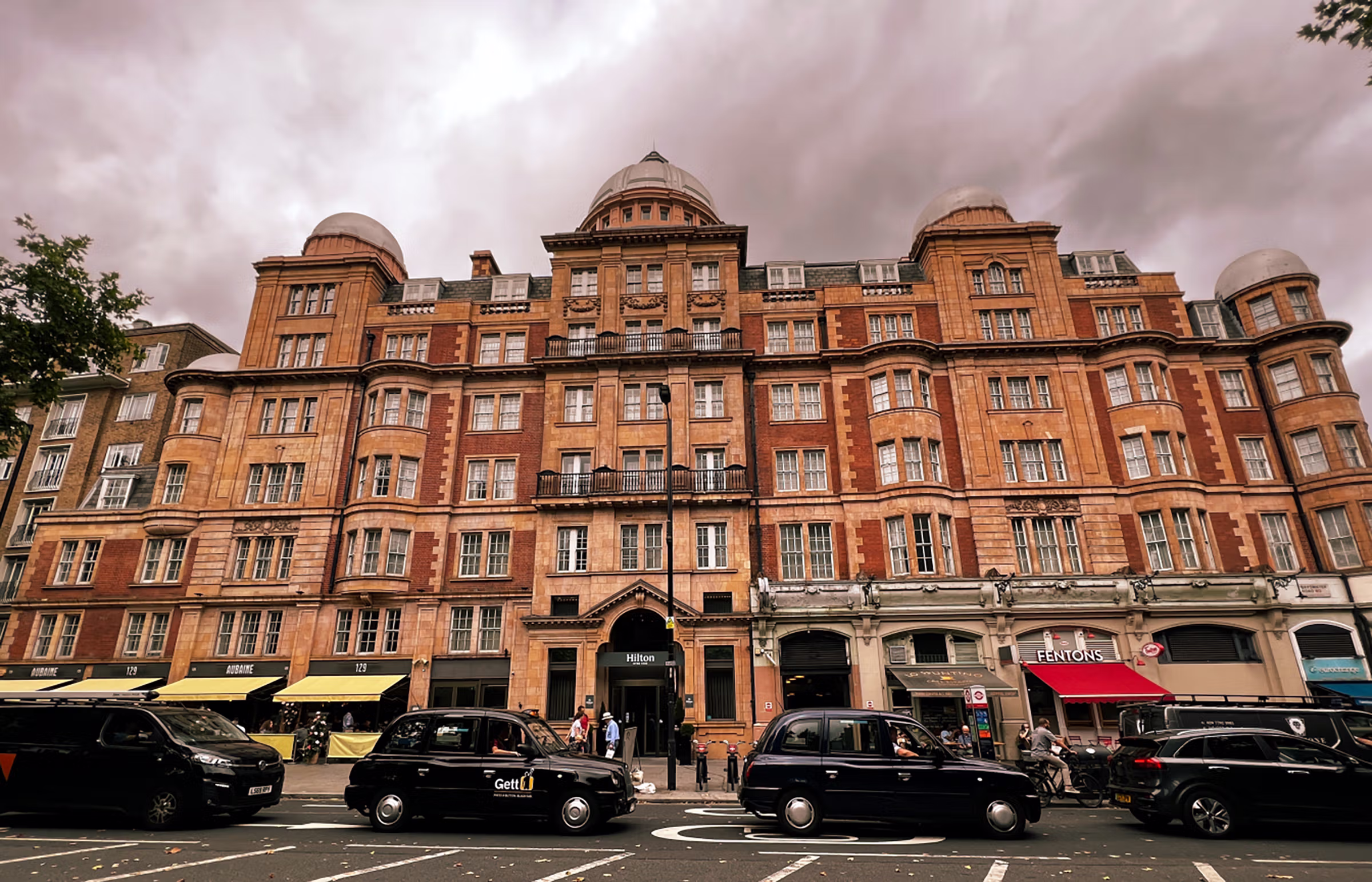 hilton-dome-02-Cropped(14 to 10)