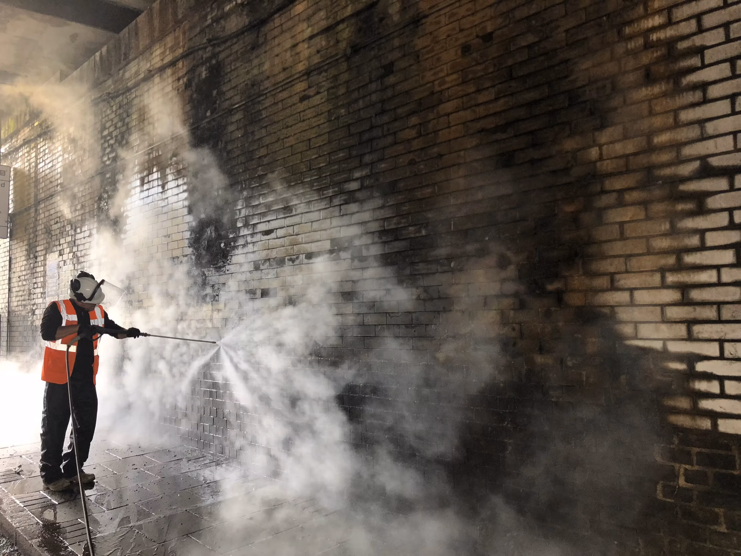 steam cleaning brick work